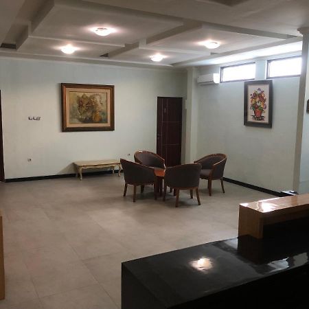 Bening Asri Guesthouse Tangerang Eksteriør billede