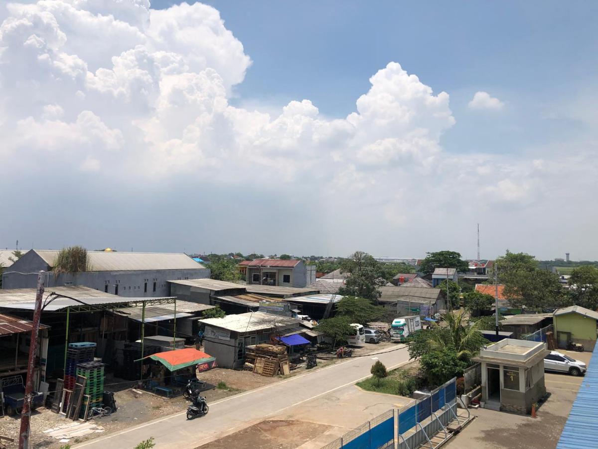 Bening Asri Guesthouse Tangerang Eksteriør billede