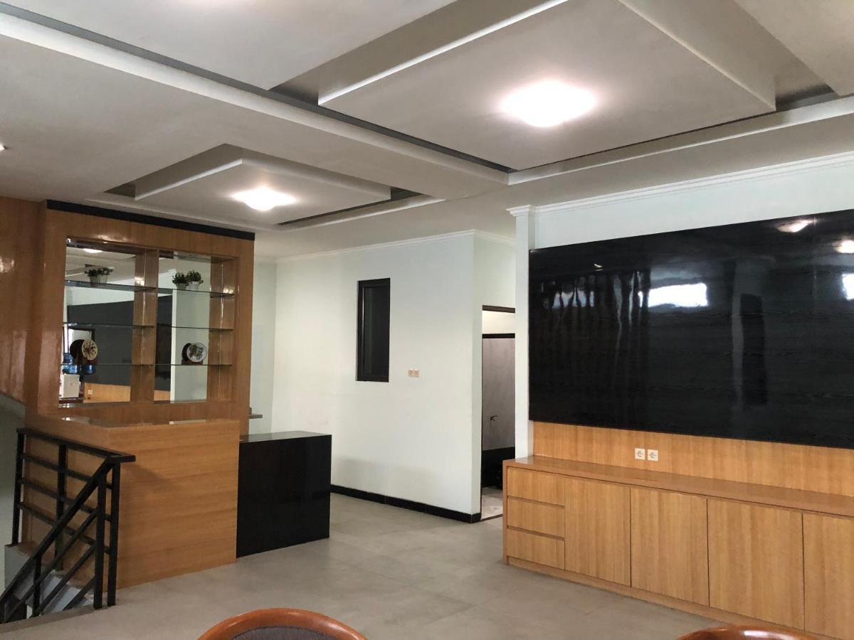 Bening Asri Guesthouse Tangerang Eksteriør billede